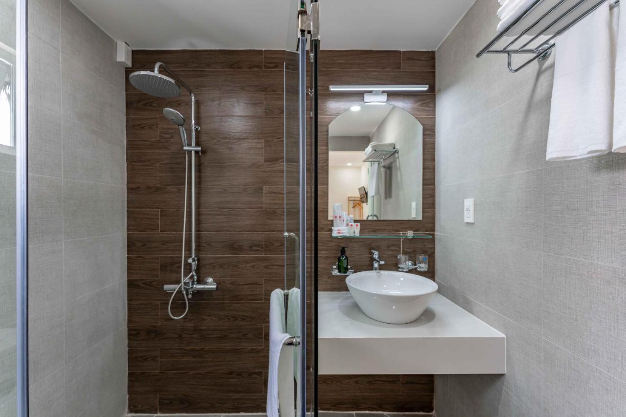 Edoya Hotel Dong Khoi Хошимин Экстерьер фото