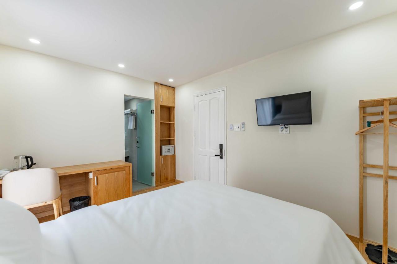 Edoya Hotel Dong Khoi Хошимин Экстерьер фото