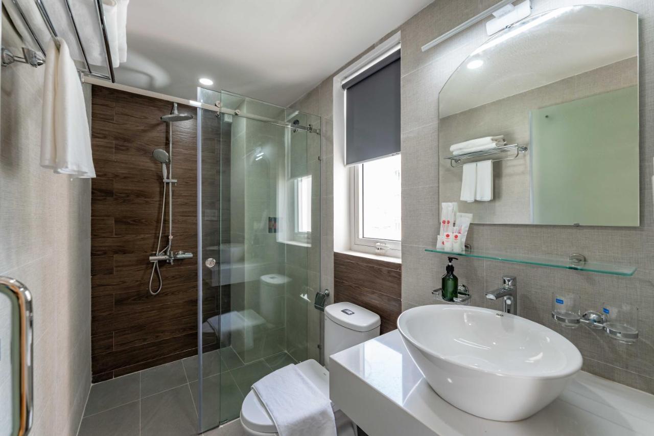 Edoya Hotel Dong Khoi Хошимин Экстерьер фото