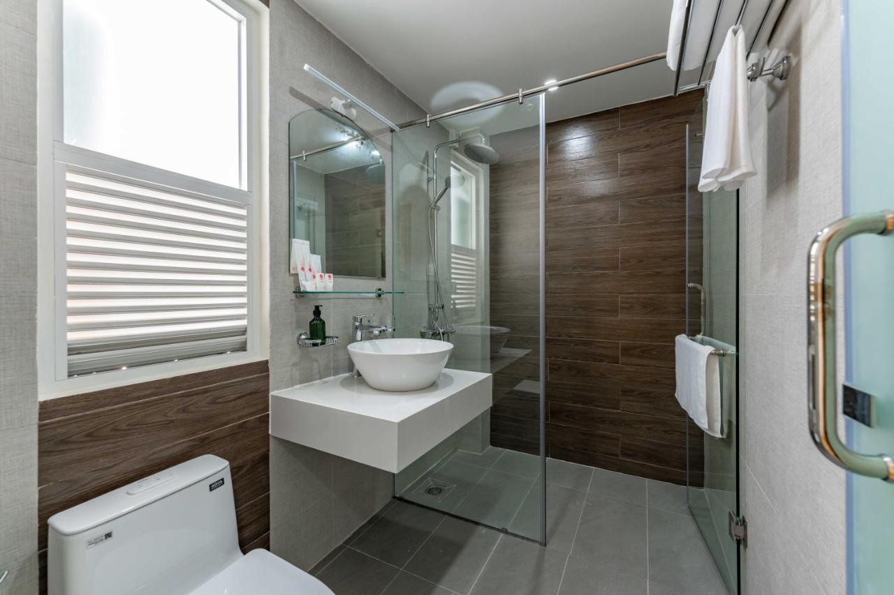 Edoya Hotel Dong Khoi Хошимин Экстерьер фото
